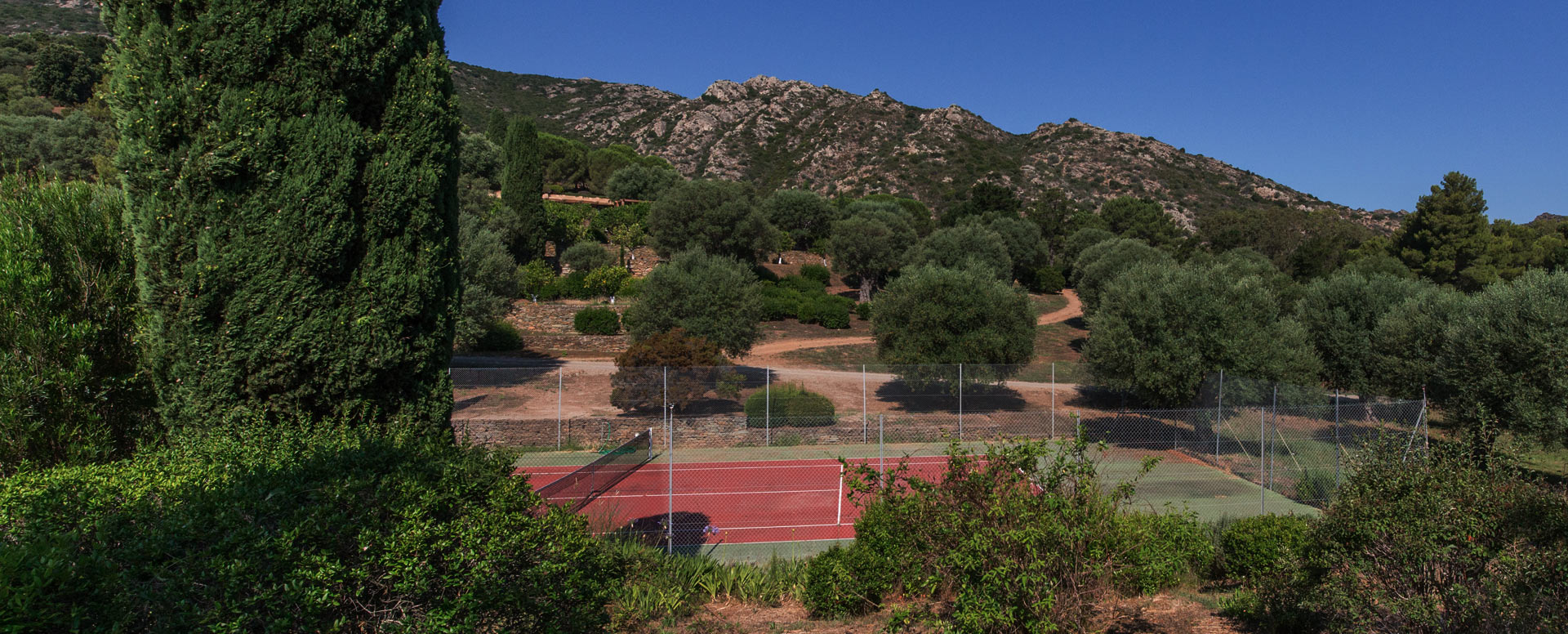 Location_de_villa_avec_terrain_de_tennis_Un_large_choix_de_destination_pour_vos_prochaines_vacances