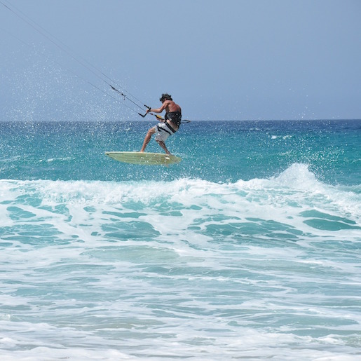 LEÇONS ET COURS DE KITESURF