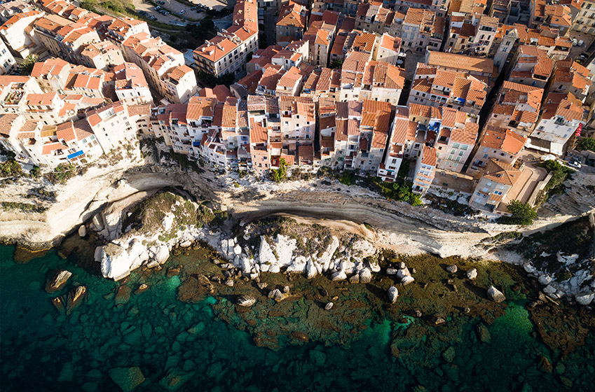 Randonnées, plages et paysages spectaculaires en Corse