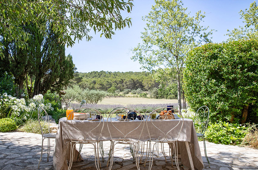 Où partir en France en juillet-août ? Cap sur la Provence