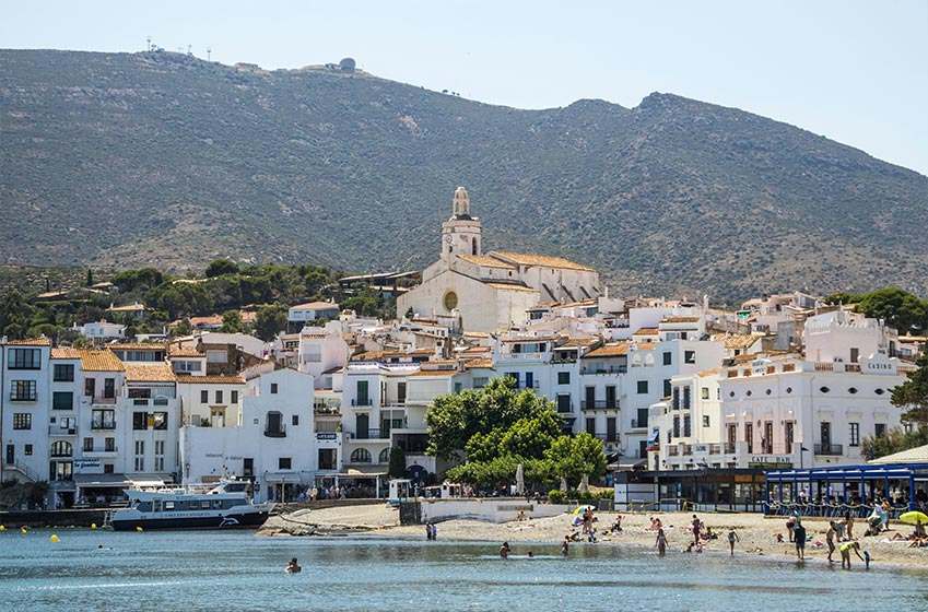 Cadaqués en famille : village d'art et de nature en Espagne