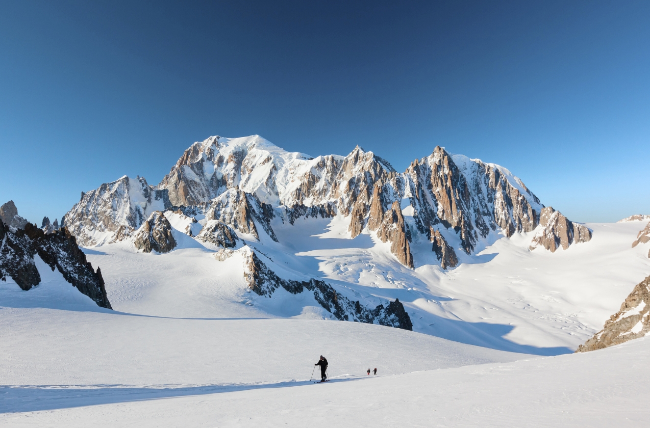 Location de chalets de luxe à Chamonix : escapades raffinées dans les Alpes