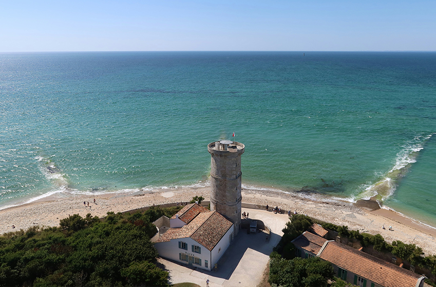 6. L'Île de Ré à vélo : villages pittoresques et plages à explorer