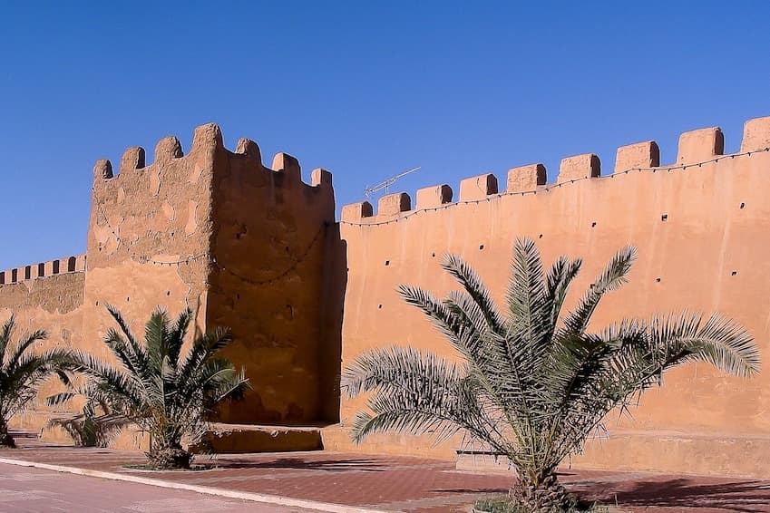 In: experiences within the city walls