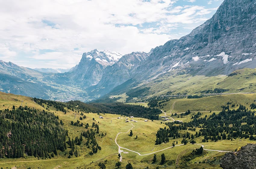Alpes suisses : Destination charme hivernal et marchés de Noël
