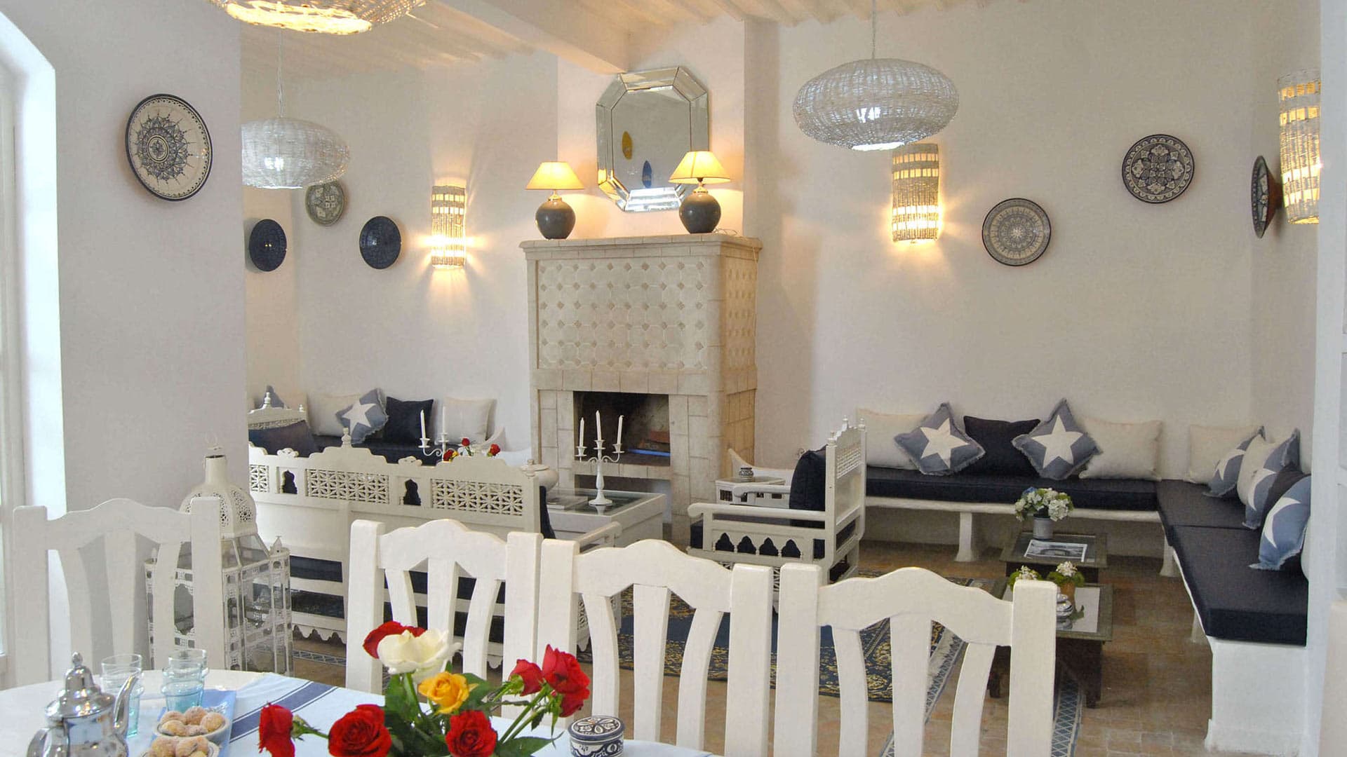 Der designorientierte trendsetter, collini, ist eine marke von berndorf besteck und sorgt stilsicher für ein modernes und harmonisches gesamtbild in ihrem zuhause. Collini Center Innen : Riad Colini - Villa à louer à Essaouira, Medina | Villanovo